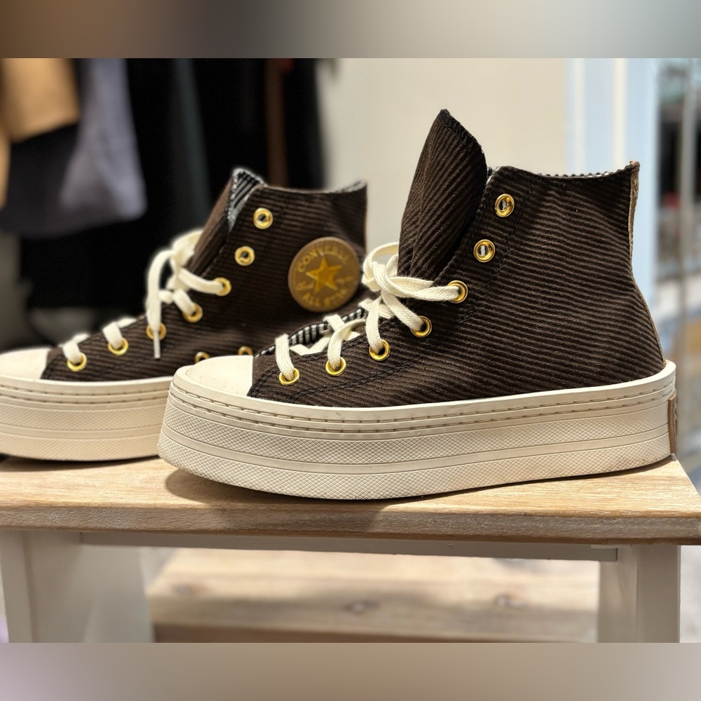 Converse Chocolate platform High-Tops with Cream Accents worn once!